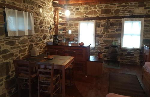 Chios Houses, beautiful restored traditional stone houses with an astonishing seaview - Foto 25