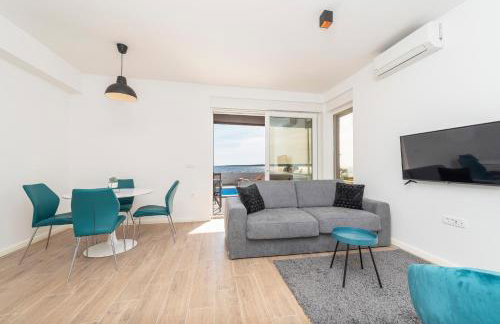 Villa Eni Beachfront apartment with pool - Photo 10