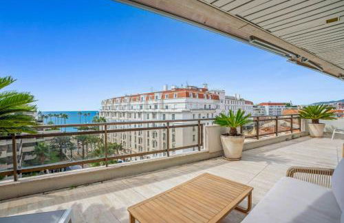 REF 1244 - Cannes Back Croisette - Sea view apartment for rent - Photo 1