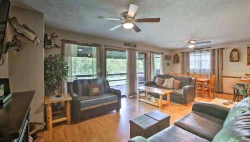 Waterfront Home with Fire Pit on Table Rock Lake - Foto 5