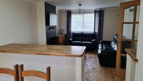 Modern 3 Bedroom Property centrally based - Foto 4