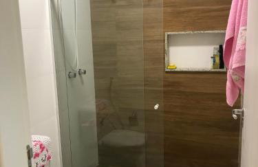 Sobrado casa de alto padrão, ar condicionado em todos os cômodos, aquecimento à gás, com piscina aquecida e área de festas - para o Show Rural 2026, fácil acesso a Rodovia 277 - Foto 11