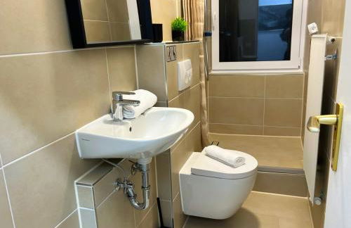 NA-HH-Airportment - Ideal für Gruppen & Familien mit Spielzimmer - free WLAN - Foto 10