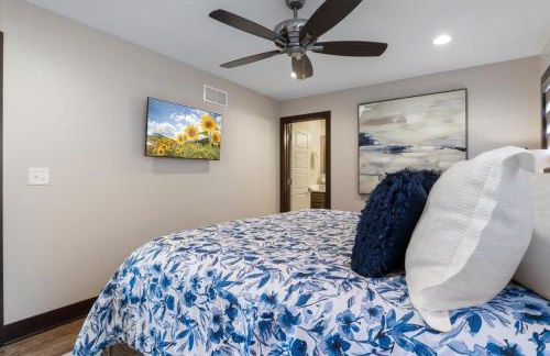 LOTO Pointe, Updated Luxury Home w/ Boat & PWC Slip, Boat Ramp, Firepits, Pool Table & More! - Foto 24