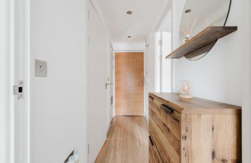 Beautiful 1 Bedroom Apartment with parking in Gloucester Docks - Foto 8