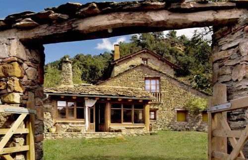 La Pegatera Masia rodeada de bosque ideal para desconectar - Photo 22