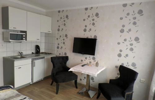 Pension zum Wiesengrund - Zimmer mit Singleküche - Photo 3