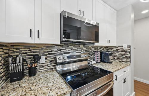 Big Soccer Games 2026, Media, Workers & Guests, 2BR, 2BA Condo, 29 Nights or More - Foto 14