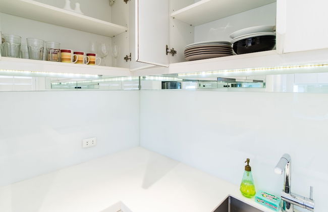 Alcoves Greenbelt Park Place Makati - Photo 19