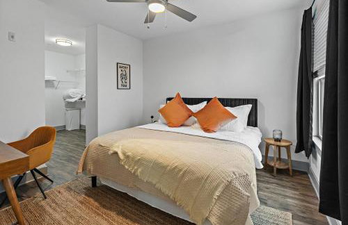 Mid-Century Charm in Midtown Nashville - Foto 5