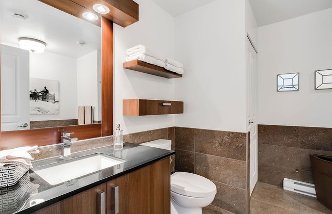 Slopeside Condo - Photo 15