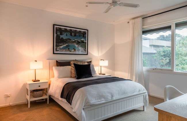 Hamptons Inspired Luxury - Photo 11