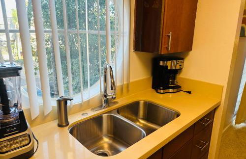 Mid-City Charm 2BR Near LAs Hotspots! - Foto 21