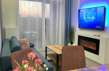 LUX-COMFORT APARTAMENT Klimatyzacja, KOMINEK, Garaż wewn, Balkon od strony ogrodu, Idealna lokalizacja wypadowa, obok sklepy, blisko Galerii Gemini - Foto 1