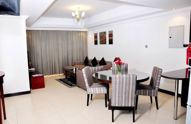 Ewan Ajman Suites Hotel - Photo 26