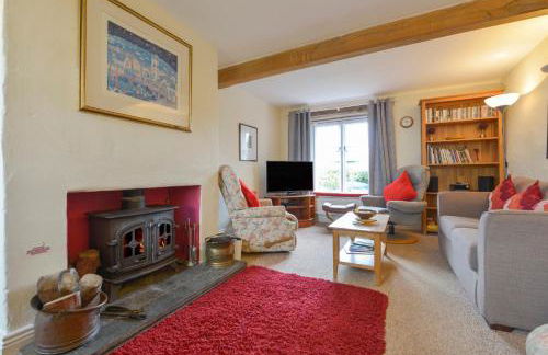 Regatta Cottage - Photo 2