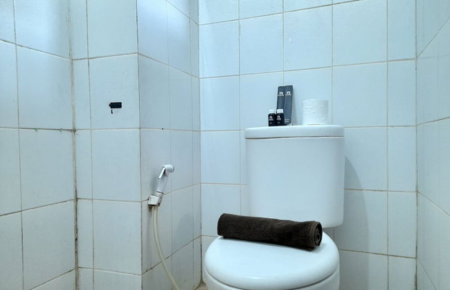 Modern Studio Room at Gateway Ahmad Yani Cicadas Apartment - Photo 11