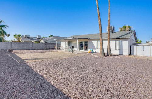 8 Mi to State Farm Stadium Glendale Home with Grill - Foto 25