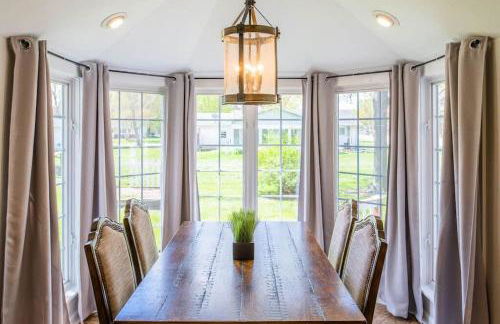 Urban Farmstead Family Retreat - Game Barn - Foto 7