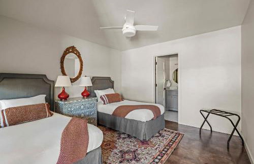 Relaxing Hill Country Home with Outdoor Fire Pit - Photo 23