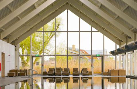 NEW Squirrels Leap Lake Views with Spa Access - Foto 31