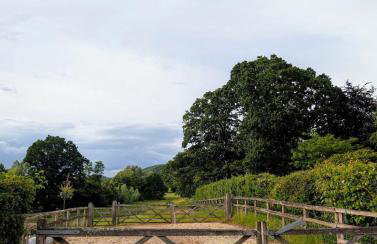 The Piggery, located at the foot of the Malvern's - Foto 12