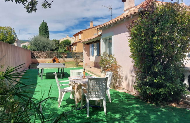 3 bedroom House in Solliès-Pont with private pool and garden - Photo 10