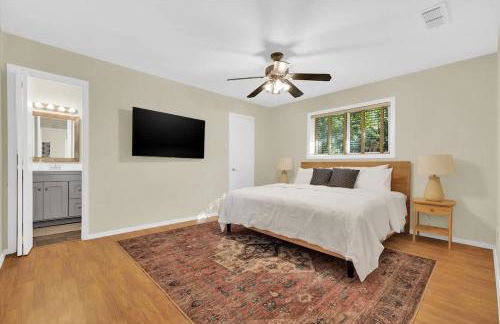 Zilker Home 3 Bedroom 2 Bath with Backyard - Foto 1