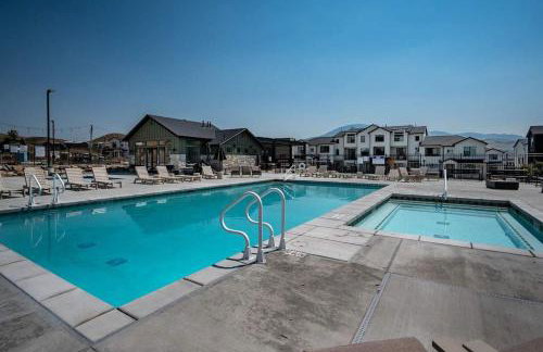 Focus Up at the Mountains Ski Retreat Hot Tub MTN Green - Foto 32