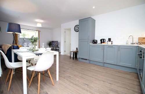 Casa di pietra - Cardiff City centre apartment with patio, Free private parking - Foto 33