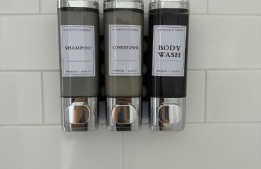 Urban Retreat 2BR Near Downtown - Foto 27