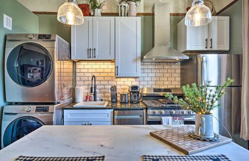 Walk to Shops and Restaurants Dtwn Laramie Condo! - Foto 9