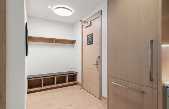 Snowmass Lux Getaway by Snowmass Vacations - Photo 23