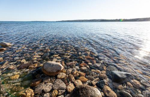 Omena Point Paradise Waterfront Sunrise - Foto 9