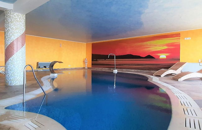 Divine Holiday Home in Giosa Marea with Sauna & Hot Tub - Foto 47