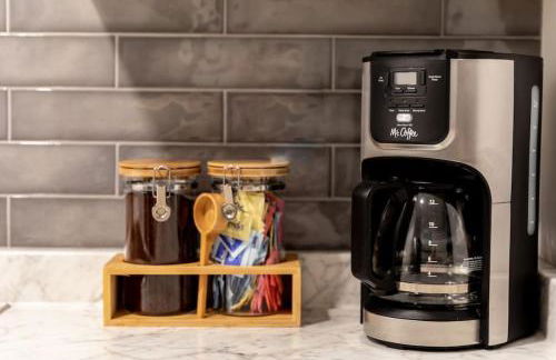 Stylish Downtown Nashville Condo with Patio & Free Parking - Foto 18