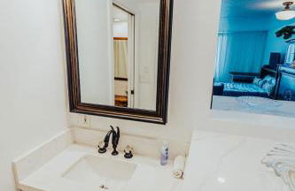 Luxury Beachfront Condo - Foto 15