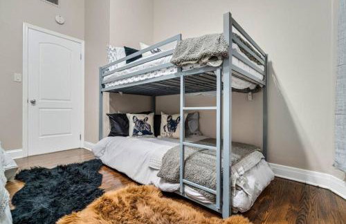 The Village Inn by Dakota Gal Digs - Foto 34