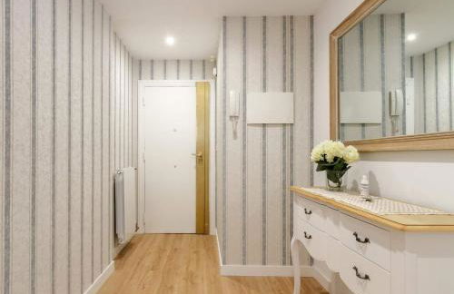 Elcano Urban Class Vivienda Turística reformado con wifi - Foto 2