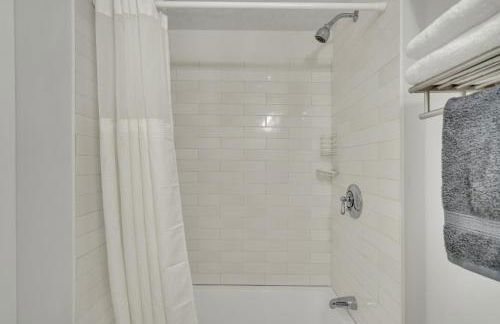 townhouse style two level apartment - Foto 25