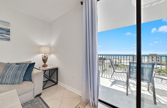 1br/1ba Sleeps 4 Near Beach w/ Breathtaking Ocean Views - Photo 25