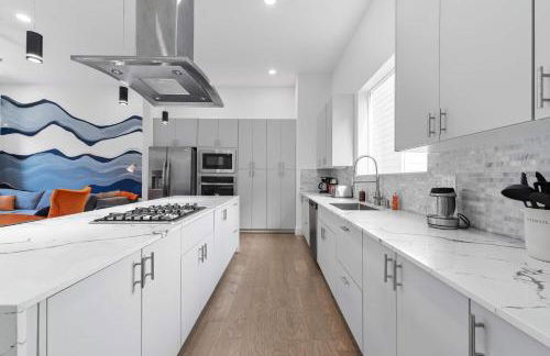 Spacious Houston 3Bed3 Bath Family Townhome - Photo 15