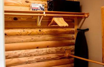 Luxurious Log Cabin with Game Room & Fireplace near Princeton in New Hope, Pennsylvania - Foto 47