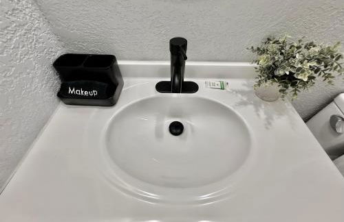 Relaxing 3BR Home Near Orlando Downtown & Parks - Foto 5