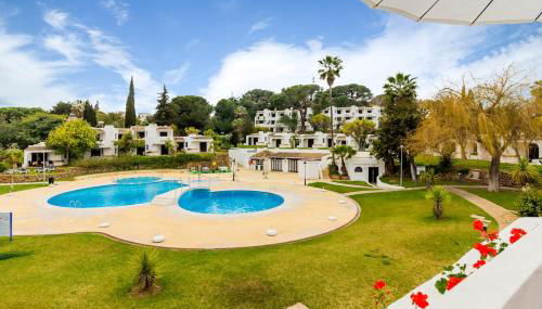 Albufeira Sunny Days | Pool View Family Apartment - Foto 4