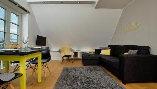 Yellow Upmarine - Foto 4