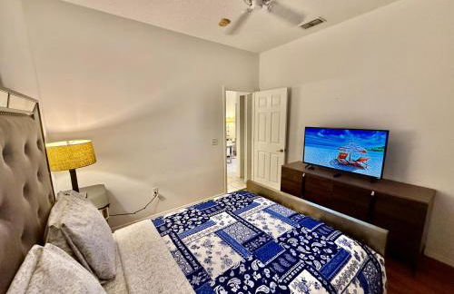 Grand Luxury 4BR Pool Home Near Disney Parks - Foto 19