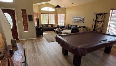 Sparkling Foothills Home 3 bed and loft 2 bath pool home - 14 day minimum - Foto 4