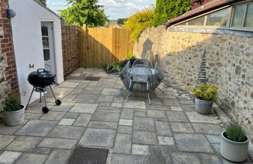 The Blue Cottage with luxurious Super King bed - Photo 24