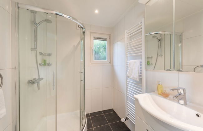 Well Furnished Mobile Home with Dishwasher near Water - Photo 7